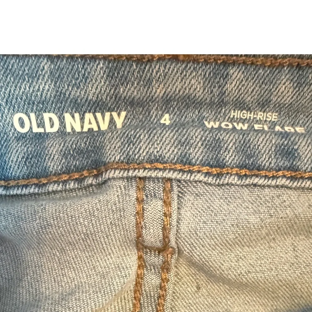 Old Navy High-Rise‎ Wow Flare Jeans Light Wash Size 4 Women's Denim